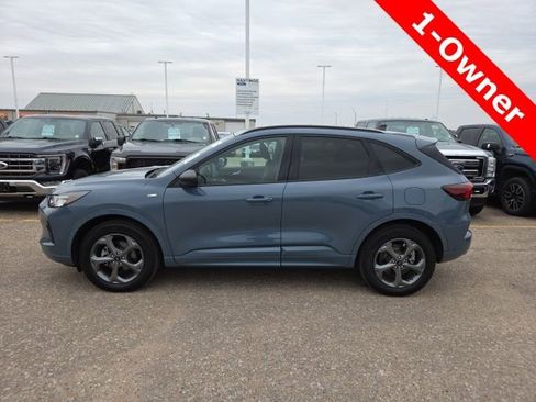 Certified 2024 Ford Escape ST-Line image 2