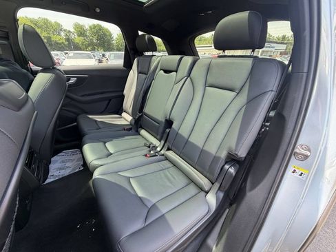 Used 2025 Audi Q7 3.0T Premium Plus AWD/4WD image 22