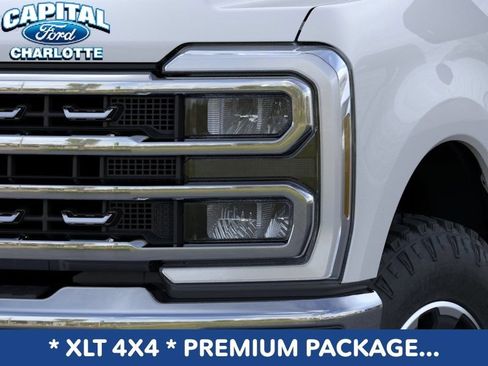 New 2026 Ford F250 XLT w/ XLT Premium Package AWD/4WD image 19