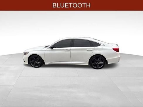 Used 2022 Honda Accord Sport image 4