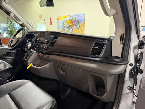 Used 2020 Ford Transit 250 Medium Roof image 26