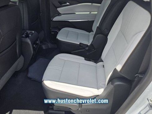 New 2026 Chevrolet Traverse High Country FWD image 12