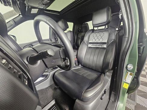 Used 2022 Nissan Frontier PRO-4X w/ Pro-4X Premium Package image 24