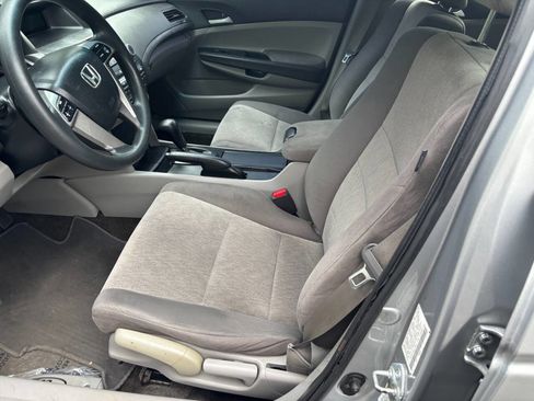 Used 2010 Honda Accord LX image 14