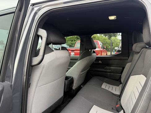 Used 2024 Toyota Tacoma TRD Sport AWD/4WD image 12