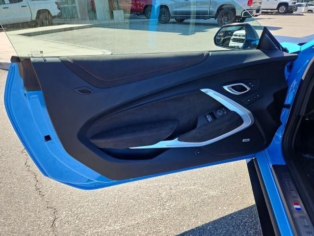 Used 2022 Chevrolet Camaro ZL1 RWD image 20
