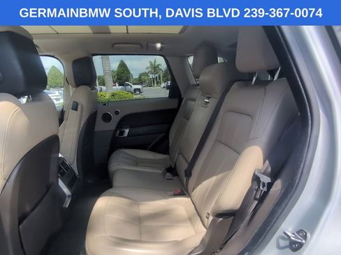 Used 2020 Land Rover Range Rover Sport HSE AWD/4WD image 28