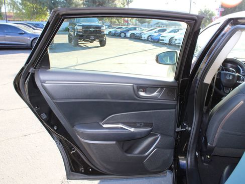 Used 2018 Honda Clarity Plug-In Hybrid image 14