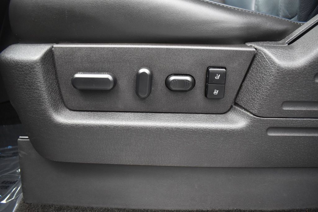Used 2014 Ford F150 Limited AWD/4WD image 11
