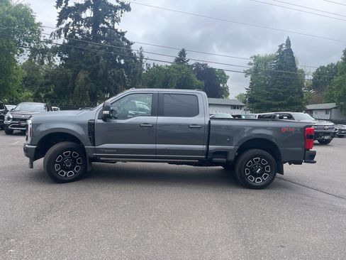Used 2026 Ford F350 Platinum w/ FX4 Off-Road Package AWD/4WD image 4