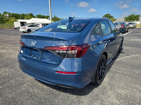 Used 2025 Honda Civic Sport image 4