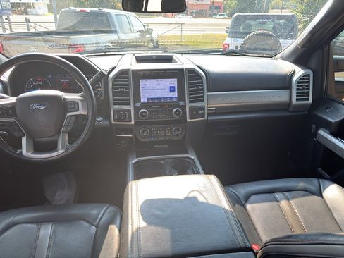 Used 2020 Ford F250 Platinum w/ FX4 Off-Road Package image 18