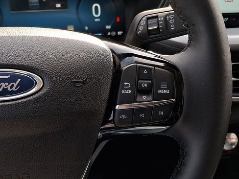 Used 2026 Ford Escape Platinum w/ Premium Technology Package AWD/4WD image 21