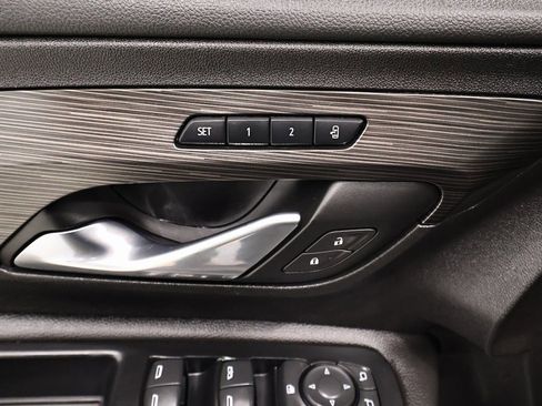 Used 2019 GMC Terrain SLT w/ Preferred Package image 12