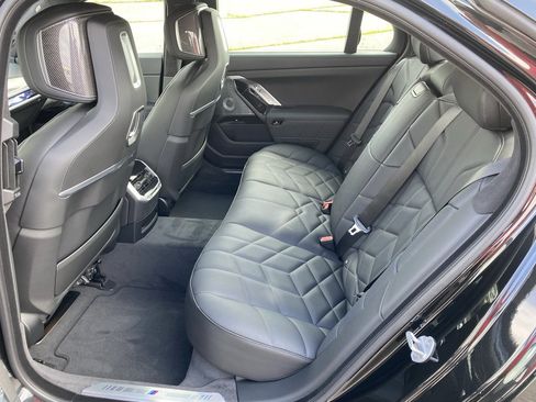 New 2025 BMW 760i xDrive w/ Autobahn Package image 9