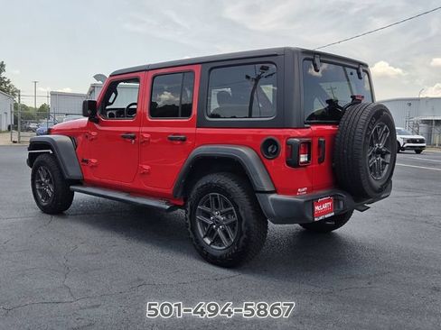 Used 2024 Jeep Wrangler Unlimited Sport AWD/4WD image 3