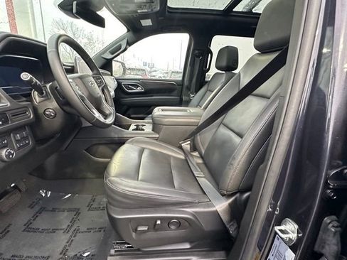 Used 2024 Chevrolet Suburban Z71 w/ Luxury Package image 27