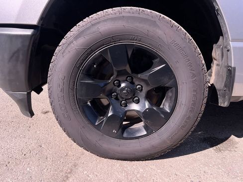 Used 2022 RAM 1500 Big Horn AWD/4WD image 10