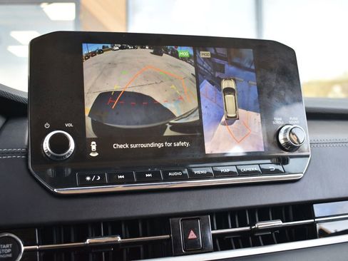 Used 2023 Mitsubishi Outlander SE image 22