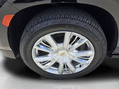 Certified 2021 Chevrolet Tahoe High Country AWD/4WD image 9