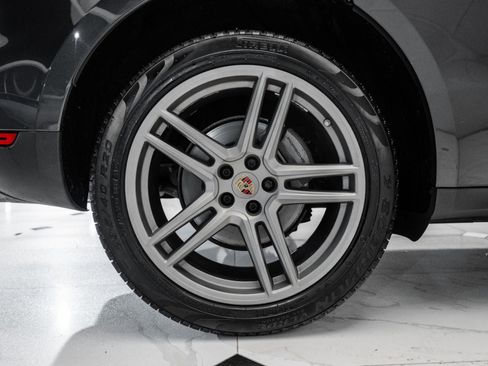 Used 2021 Porsche Macan S image 15