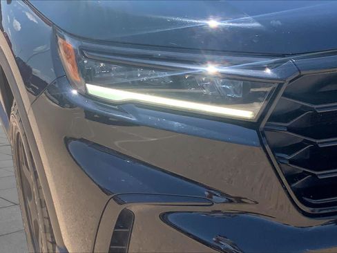 Used 2025 Honda Pilot TrailSport image 28