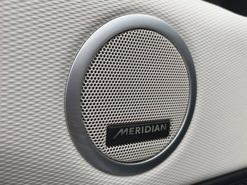 Used 2023 Land Rover Discovery HSE R-Dynamic image 17