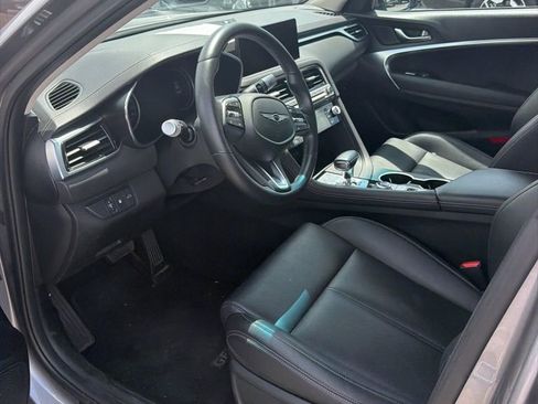 Used 2025 Genesis G70 2.5T RWD image 4