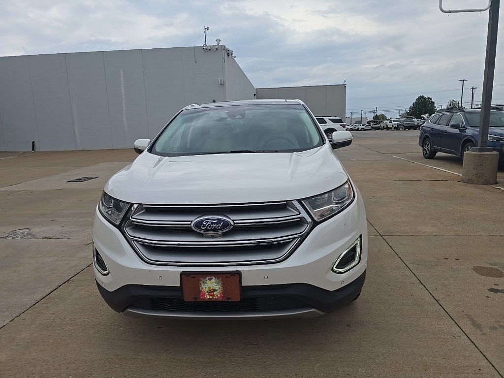 Used 2018 Ford Edge Titanium w/ Equipment Group 302A FWD image 2