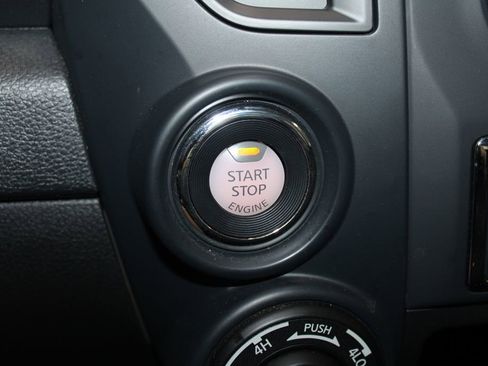 Used 2024 Nissan Titan SV image 46