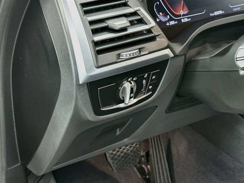 Used 2024 BMW X3 xDrive30i w/ Premium Package w/ZPA AWD/4WD image 10