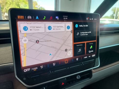 Used 2025 Volkswagen ID. Buzz 1st Edition image 21