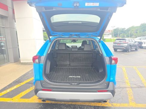 Used 2019 Toyota RAV4 Adventure AWD/4WD image 6