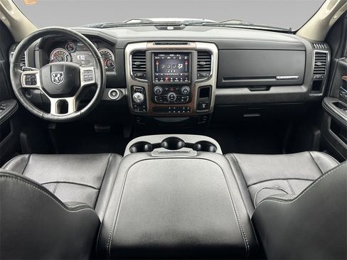 Used 2018 RAM 1500 Laramie w/ Convenience Group image 12