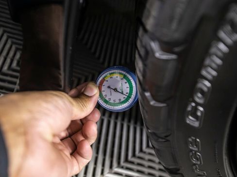 Used 2018 Nissan 370Z Touring image 46