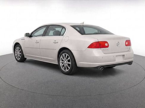 Used 2011 Buick Lucerne CXL FWD image 2