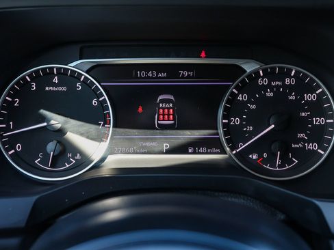 Used 2025 Nissan Pathfinder S FWD image 30