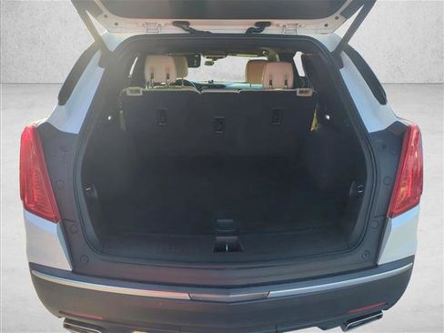 Used 2018 Cadillac XT5 FWD image 24