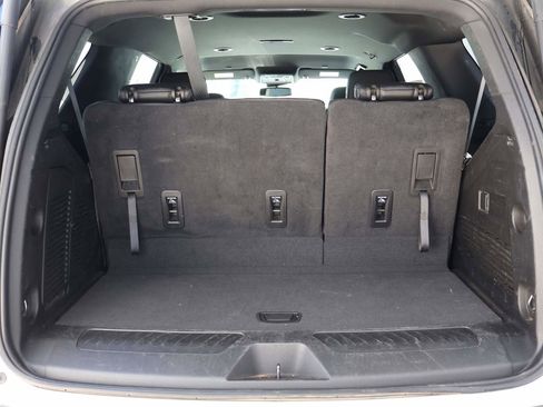 Used 2024 Chevrolet Tahoe LT AWD/4WD image 12