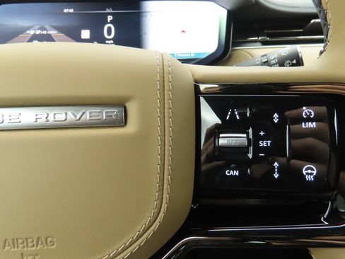 New 2026 Land Rover Range Rover Sport Dynamic SE image 12