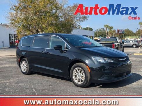 Used 2024 Chrysler Voyager LX image 1