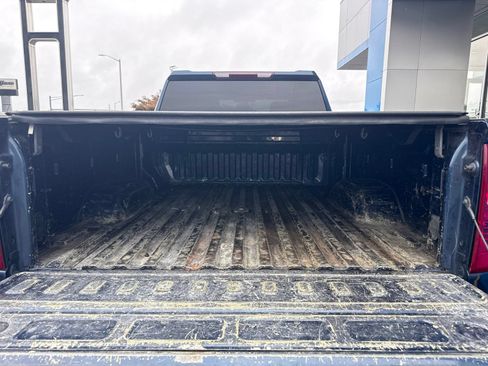 Used 2022 Chevrolet Silverado 2500 Custom w/ Custom Value Package AWD/4WD image 14