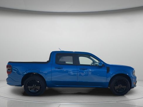New 2026 Ford Maverick Lobo AWD/4WD image 36