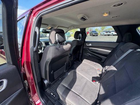 Used 2019 Dodge Durango SXT w/ 3rd Row Seating Group AWD/4WD image 12