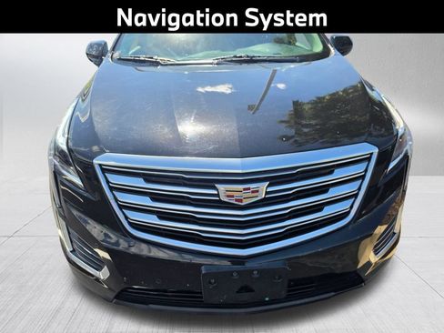 Used 2017 Cadillac XT5 Premium Luxury w/ Driver Assist Package AWD/4WD image 3