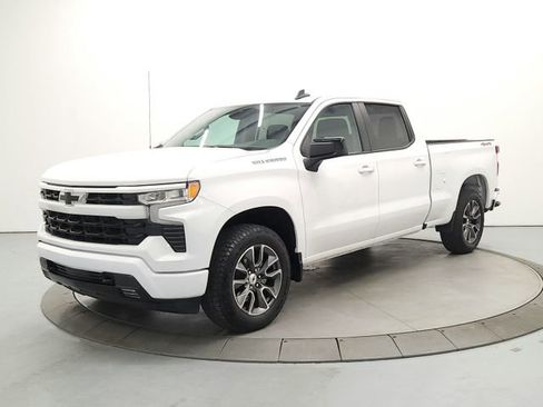 Used 2025 Chevrolet Silverado 1500 RST AWD/4WD image 3