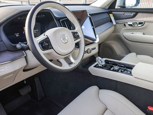 New 2026 Volvo XC90 T8 Ultra w/ Protection Package Premier image 28