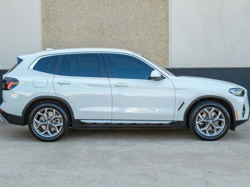 Used 2023 BMW X3 xDrive30i w/ Premium Package w/ZPA AWD/4WD image 4