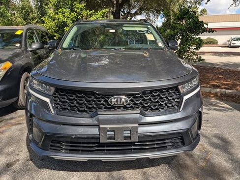 Certified 2021 Kia Sorento S w/ Panoramic Sunroof Package FWD image 2