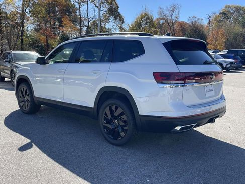 New 2026 Volkswagen Atlas SE FWD image 4